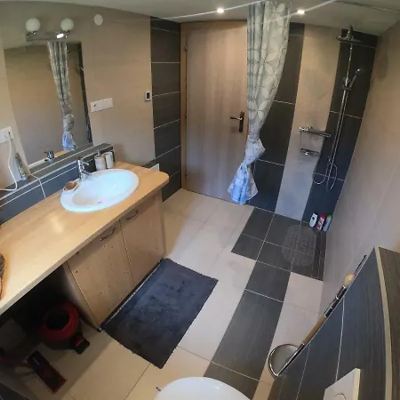Apartman 1 * Čierny Blh